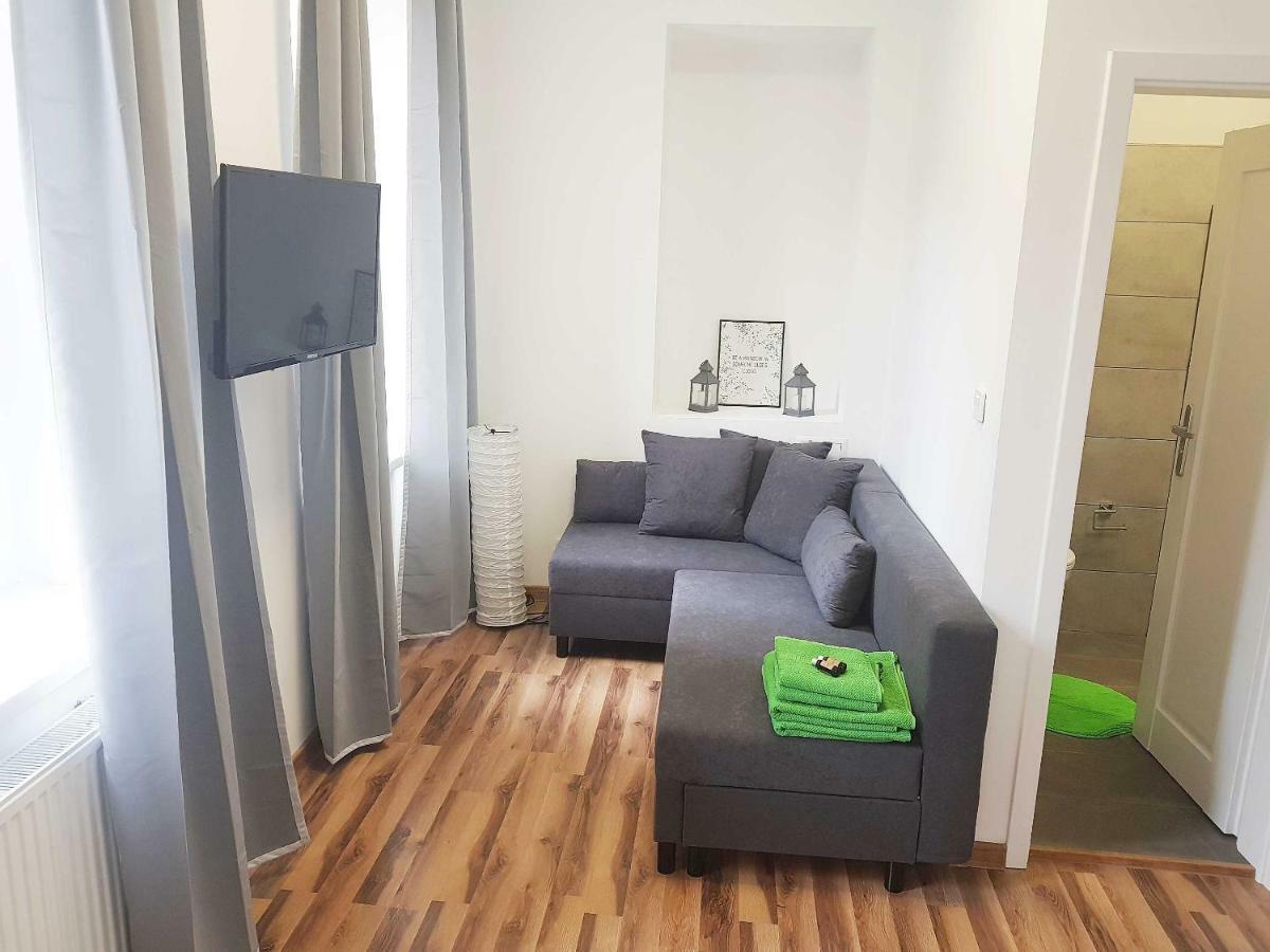 Apartament Nr 15 - 2 Pokoje Z Prywatnymi Lazienkami Centrum Poznan Exterior photo