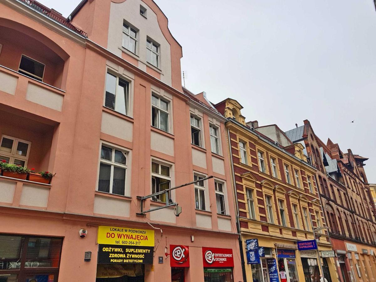 Apartament Nr 15 - 2 Pokoje Z Prywatnymi Lazienkami Centrum Poznan Exterior photo